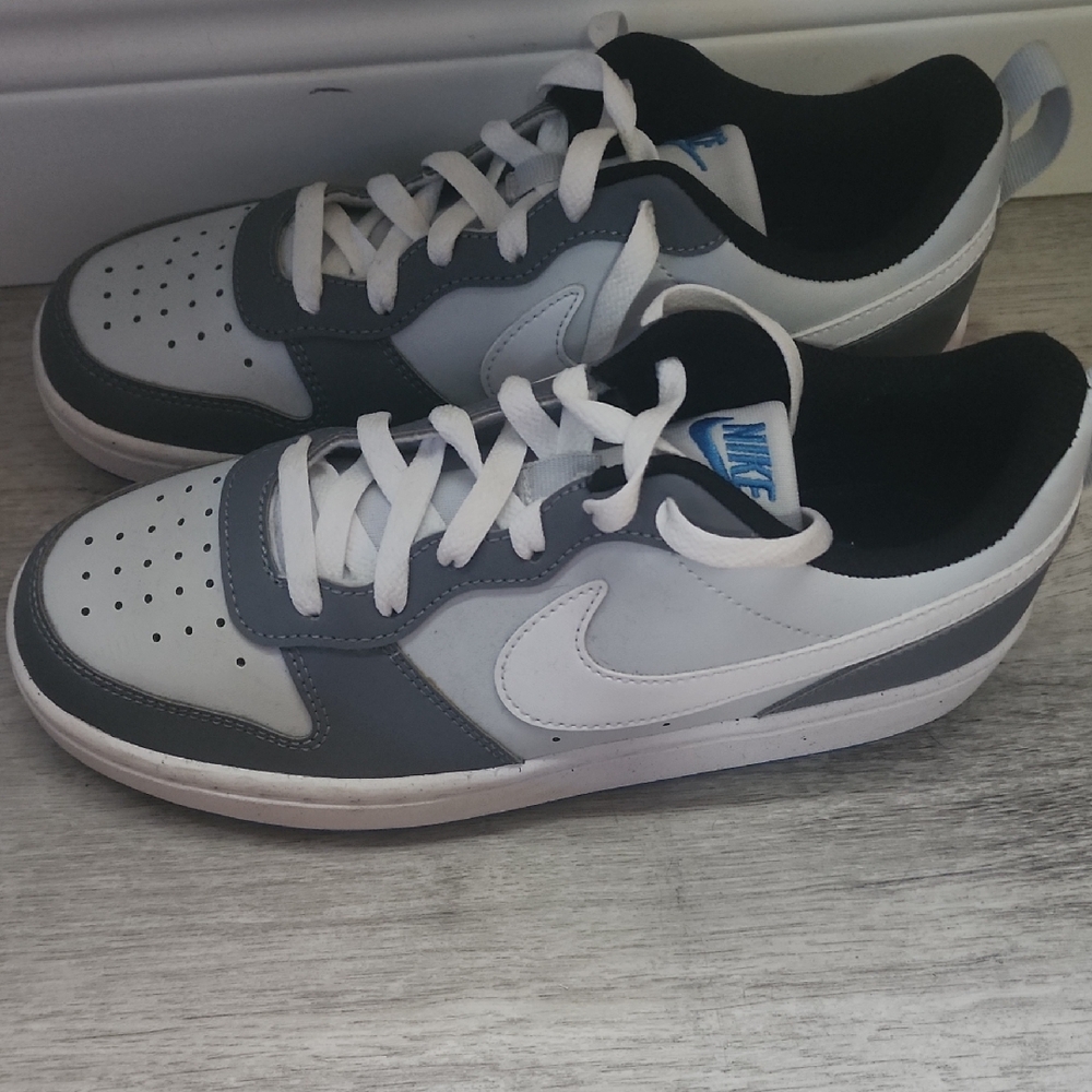Nike Gray and White Low-Top Sneakers